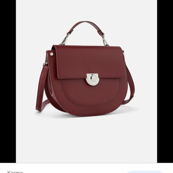 NWT! ZARA oval crossbody with snap closure